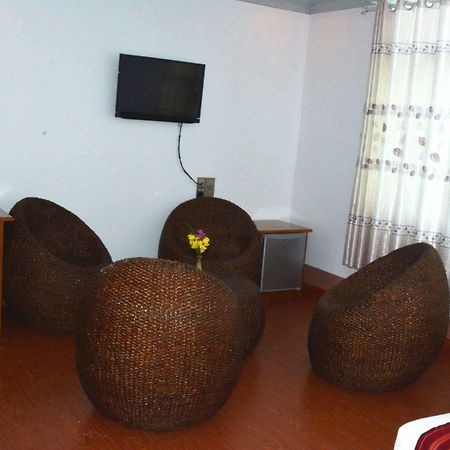 לויקו Myat Nan Taw Hotel מראה חיצוני תמונה