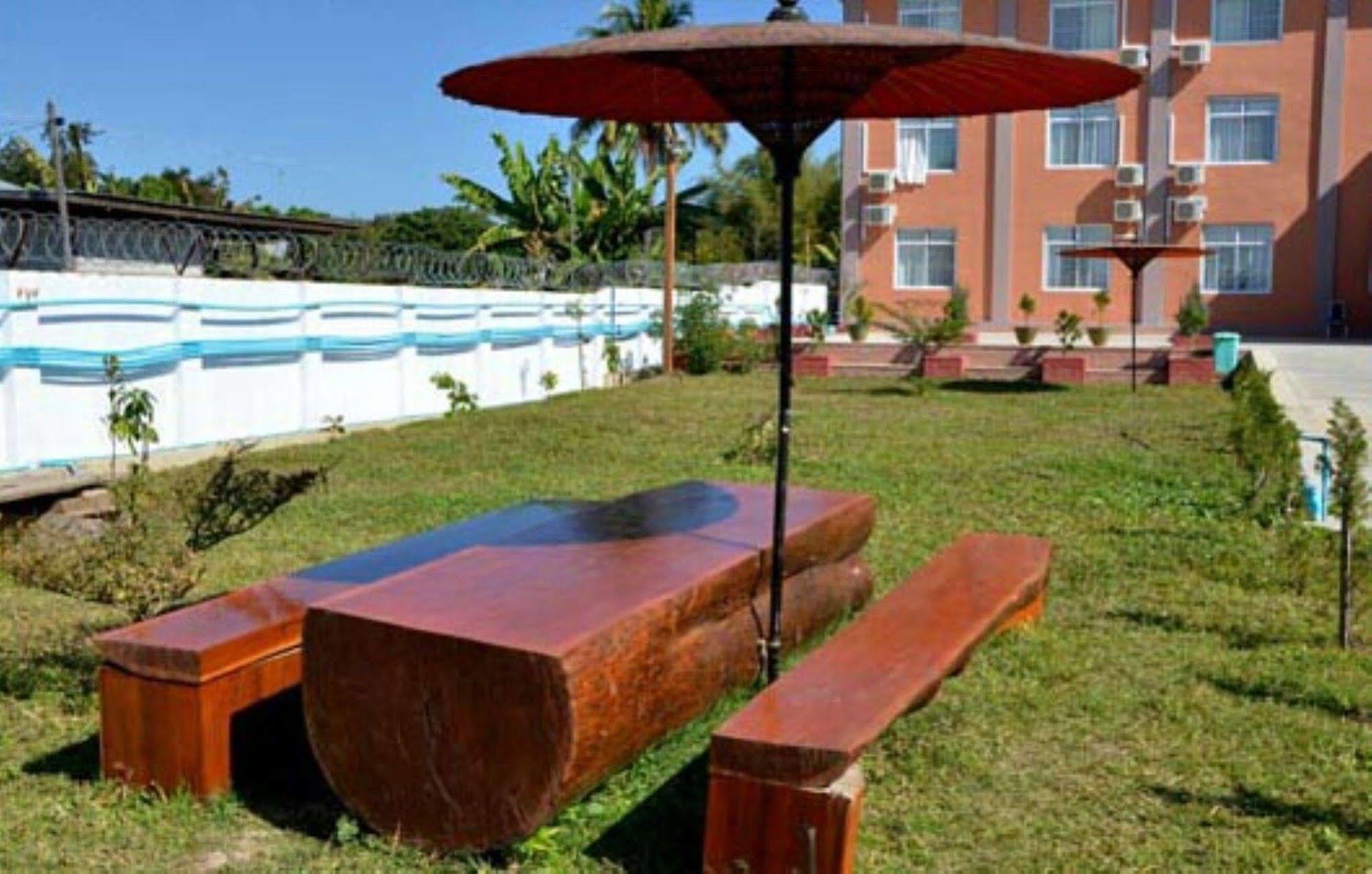 לויקו Myat Nan Taw Hotel מראה חיצוני תמונה
